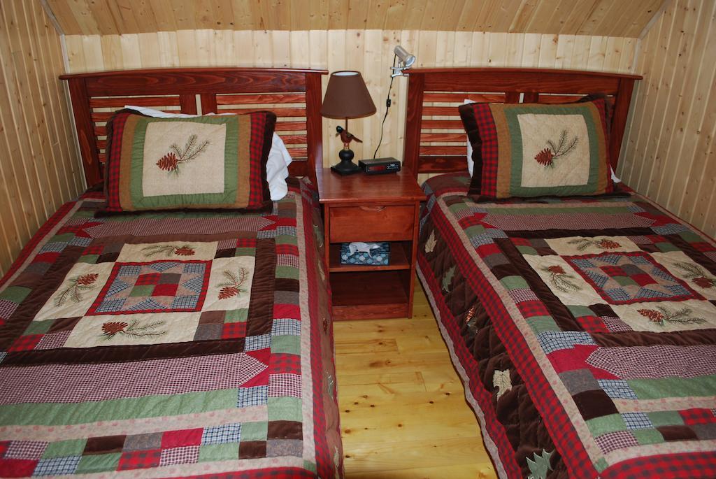Auberge de la Rivière Matapédia - Matapédia River Lodge Routhierville Camera foto